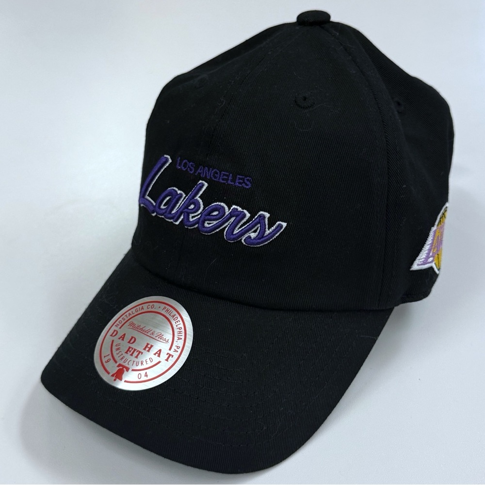 Los Angeles Lakers Strapback Hat Mitchell & Ness NBA Basketball Urban Outfitters